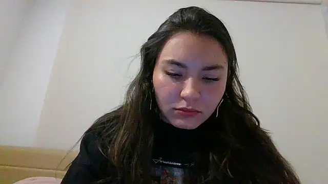 Snapshot of _andygirl chatting on 05-17-26, 12:32 andygirl online show from 05-17-26, 12:32