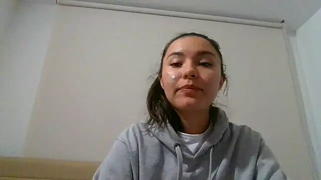Snapshot of _andygirl chatting on 05-15-26, 12:08 andygirl online show from 05-15-26, 12:08