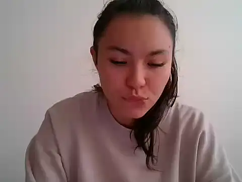 Snapshot of _andygirl chatting on 04-24-26, 08:44 andygirl online show from 04-24-26, 08:44