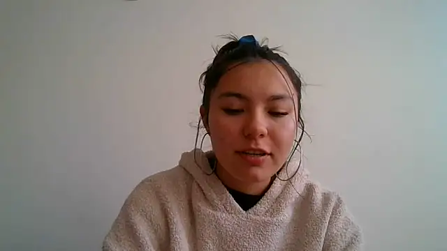 Snapshot of _andygirl chatting on 05-20-26, 07:22 andygirl online show from 05-20-26, 07:22