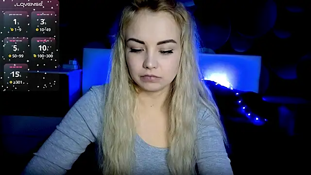 StephanieSweety online show from 10-20-25, 12:17