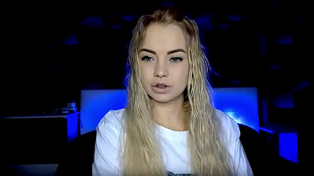 StephanieSweety online show from 11-05-25, 10:18