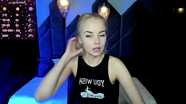 StephanieSweety online show from 02-03-25, 11:53