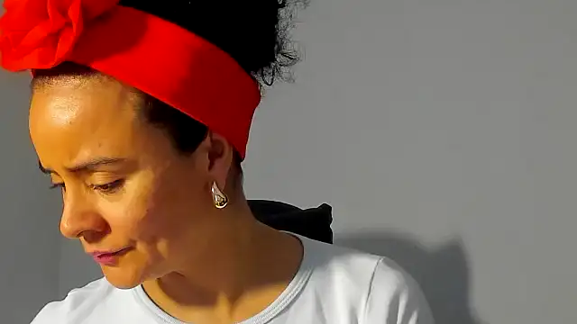 Snapshot of Sami_Hotie1 chatting on 09-14-25, 08:20 Sami Hotie1 online show from 09-14-25, 08:20