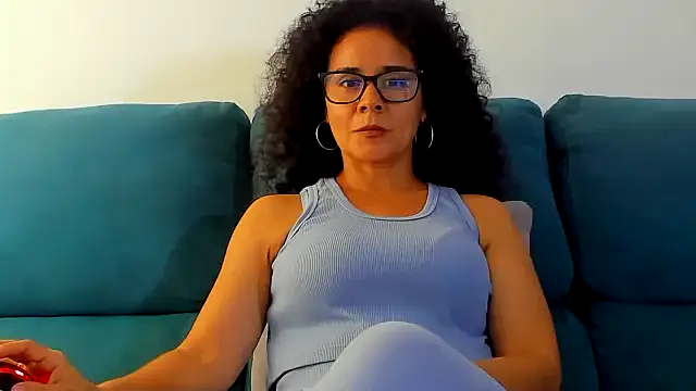 Sami Hotie1 online show from 06-12-26, 09:34