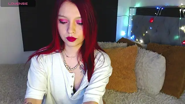 Snapshot of kmila-carson chatting on 12-14-24, 06:56 kmila-carson online show from 12-14-24, 06:56