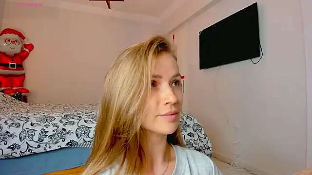 Snapshot of Miya_Nika chatting on 01-08-25, 11:41 Miya Nika online show from 01-08-25, 11:41