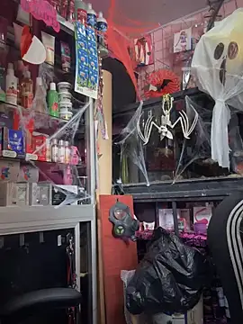 TamySweetness online show from 10-18-25, 02:52