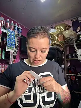 TamySweetness online show from 09-19-25, 04:44