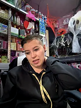 TamySweetness online show from 10-27-25, 08:21