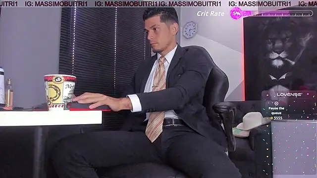Snapshot of massimo_g chatting on 10-09-25, 01:11 massimo g online show from 10-09-25, 01:11