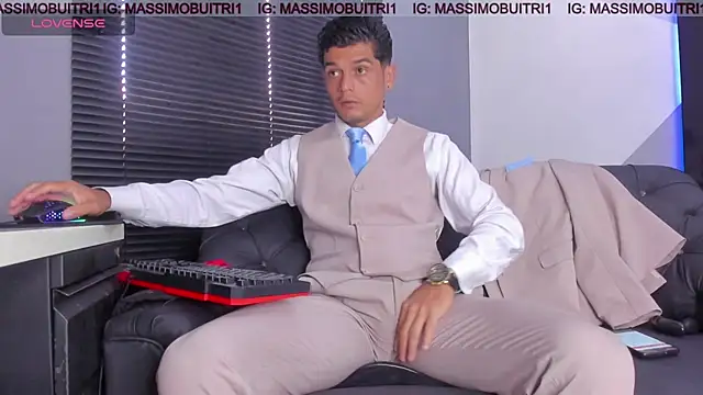 massimo g online show from 06-17-26, 01:10