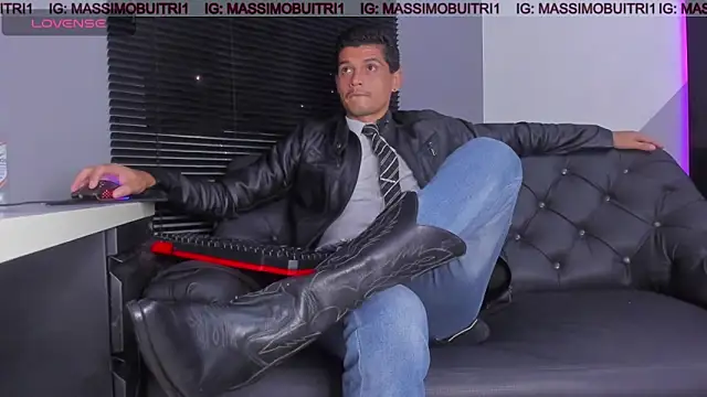 massimo g online show from 04-22-26, 01:45