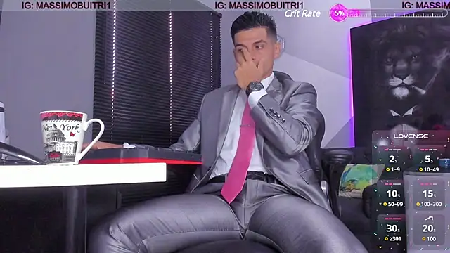 Snapshot of massimo_g chatting on 02-12-25, 02:21 massimo g online show from 02-12-25, 02:21
