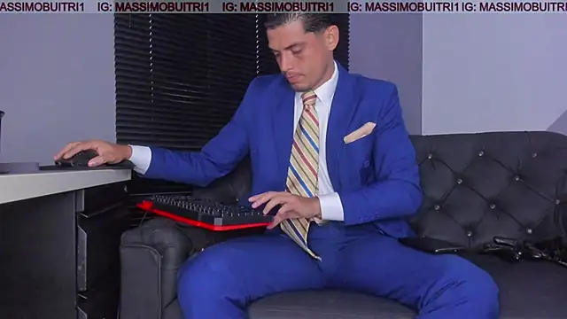 massimo g online show from 11-17-25, 11:03