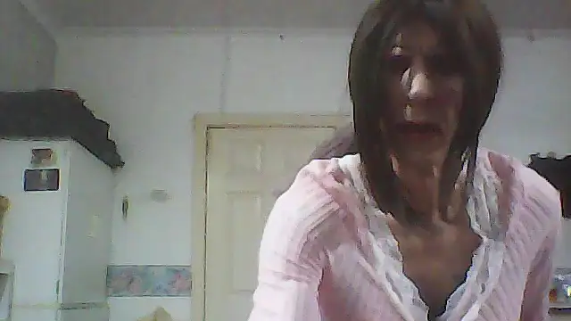 carrlie online show from 04-26-26, 01:36