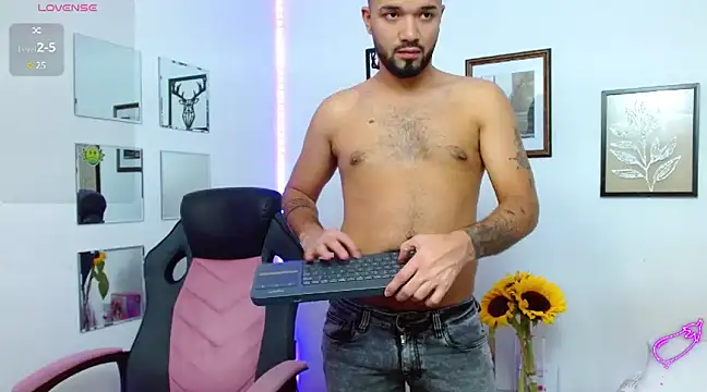 Snapshot of mathew_vidal1 chatting on 02-26-25, 06:51 mathew vidal1 online show from 02-26-25, 06:51