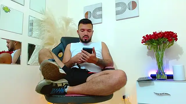 Snapshot of mathew_vidal1 chatting on 10-10-25, 10:21 mathew vidal1 online show from 10-10-25, 10:21