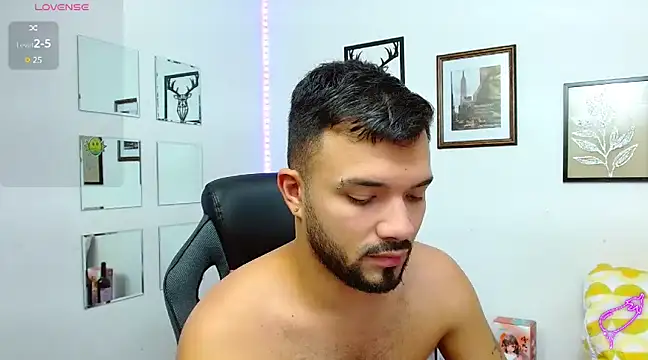 Snapshot of mathew_vidal1 chatting on 03-03-25, 11:03 mathew vidal1 online show from 03-03-25, 11:03