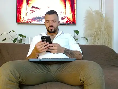 mathew vidal1 online show from 11-13-25, 03:54