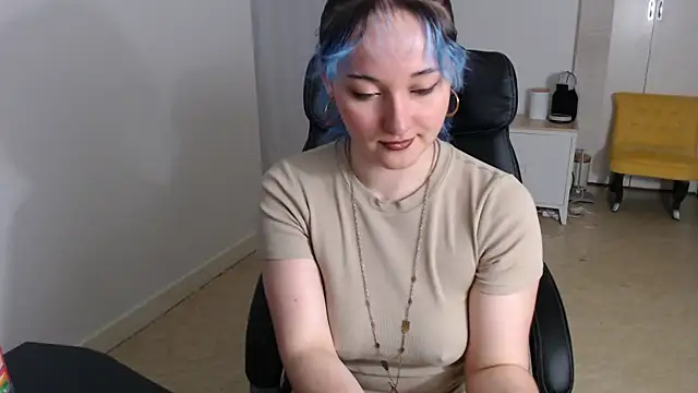 Crystal-dreamt online show from 11-04-25, 10:30