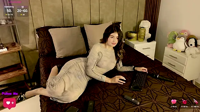 Snapshot of Isabellacharm chatting on 06-30-26, 04:18 Isabellacharm online show from 06-30-26, 04:18
