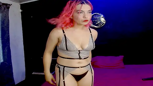 Snapshot of ASTRIDBULM chatting on 09-20-25, 06:57 ASTRIDBULM online show from 09-20-25, 06:57