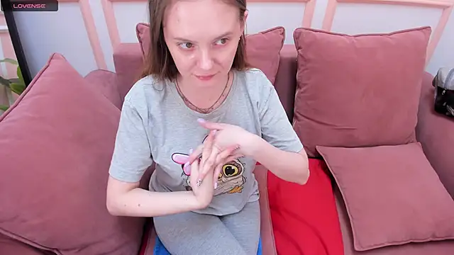 JannaVerdi  online show from 10-20-25, 06:37