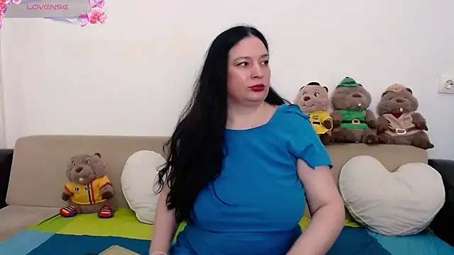 Snapshot of ElenaRose90 chatting on 07-09-26, 08:30 ElenaRose90 online show from 07-09-26, 08:30