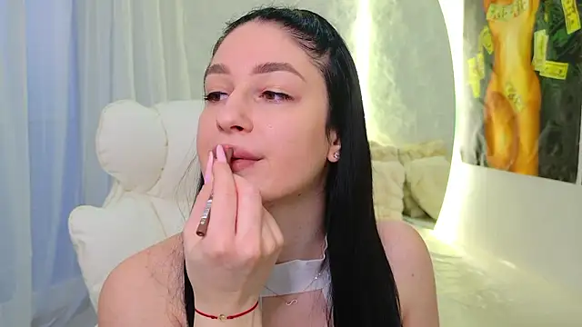 Snapshot of moniqque chatting on 02-03-26, 06:00 moniqque online show from 02-03-26, 06:00