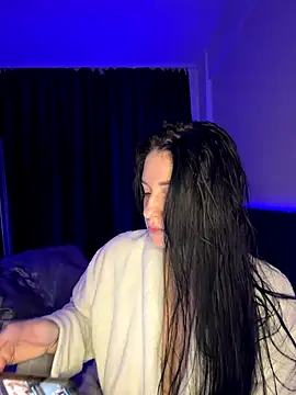 moniqque online show from 11-23-25, 11:31