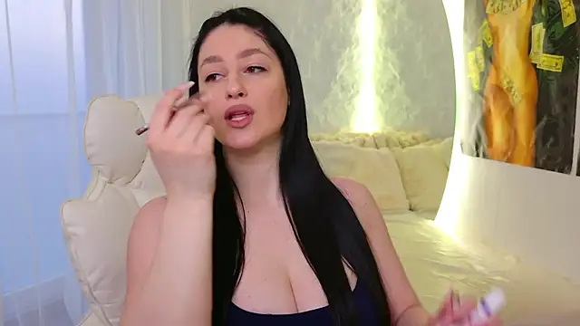 moniqque online show from 03-17-26, 04:59