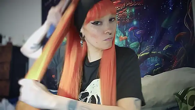 FRRANNKIE online show from 11-19-25, 01:49