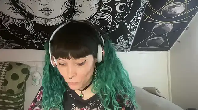 Snapshot of FRRANNKIE chatting on 03-05-25, 11:49 FRRANNKIE online show from 03-05-25, 11:49