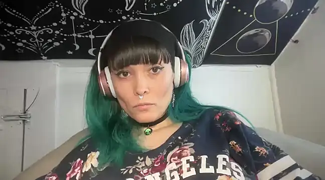 Snapshot of FRRANNKIE chatting on 03-02-25, 02:47 FRRANNKIE online show from 03-02-25, 02:47