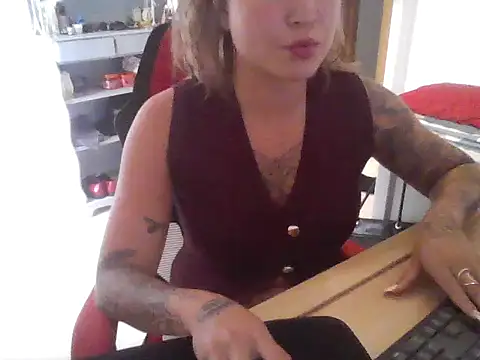 MariB2C online show from 06-10-26, 02:07