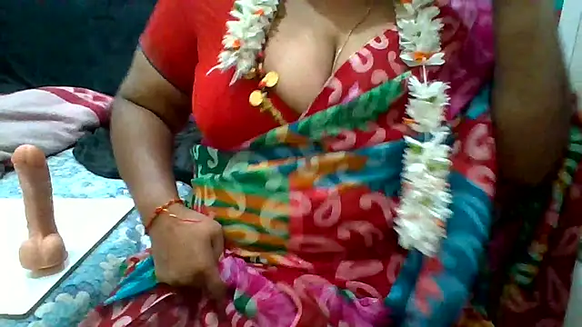 Snapshot of archanatelugu9 chatting on 02-07-25, 07:07 archanatelugu9 online show from 02-07-25, 07:07