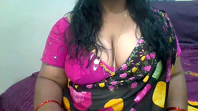 Snapshot of archanatelugu9 chatting on 03-08-25, 01:17 archanatelugu9 online show from 03-08-25, 01:17