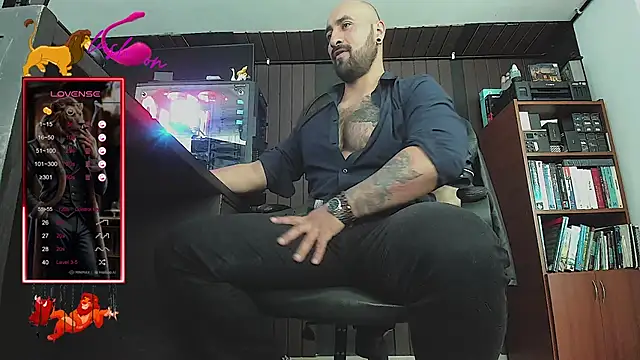 Snapshot of Leon_1234 chatting on 09-13-25, 03:56 Leon 1234 online show from 09-13-25, 03:56