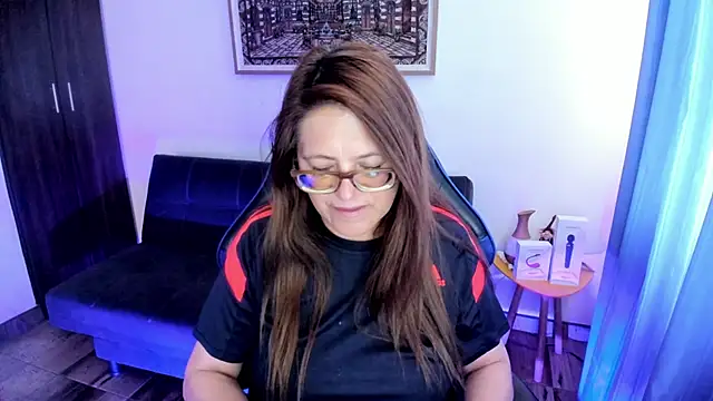 Ivette Shaira online show from 03-26-26, 12:03