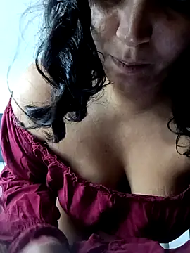 Snapshot of Morenitha-XXX chatting on 10-30-25, 02:36 Morenitha-XXX online show from 10-30-25, 02:36