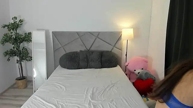 BlueEyesLexy online show from 06-14-26, 06:03
