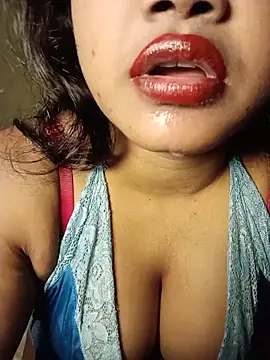 Hotlisa online show from 05-29-26, 04:24