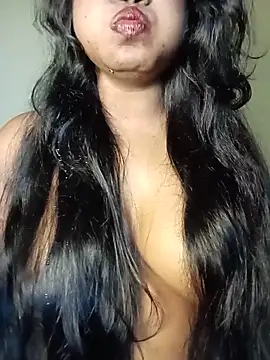 Hotlisa online show from 05-30-26, 05:03