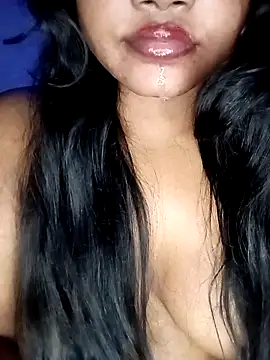 Hotlisa online show from 03-18-26, 07:04