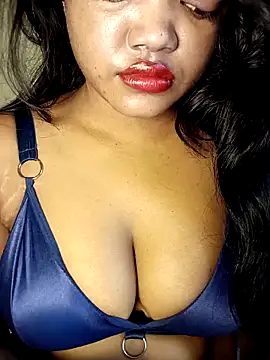 Hotlisa online show from 11-28-25, 04:56