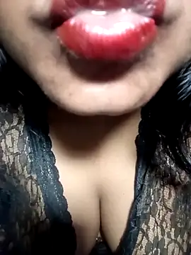 Hotlisa online show from 02-17-26, 04:59