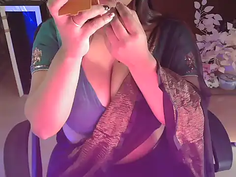 shivi moto online show from 10-12-25, 05:09