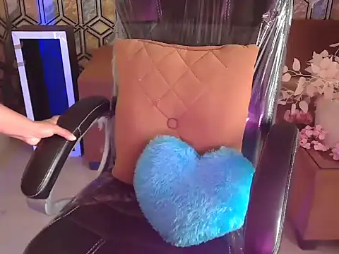 shivi moto online show from 11-11-25, 05:02