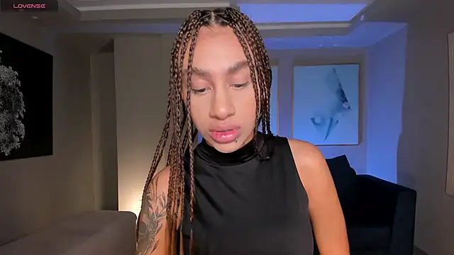 DannaCruz online show from 10-12-25, 10:27